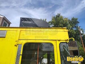 1984 P30 All-purpose Food Truck Exterior Customer Counter Delaware Gas Engine for Sale