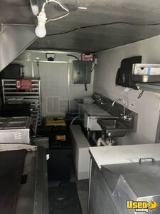 1984 P30 All-purpose Food Truck Exterior Customer Counter Minnesota Gas Engine for Sale