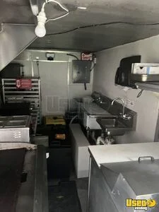 1984 P30 All-purpose Food Truck Exterior Customer Counter Minnesota Gas Engine for Sale