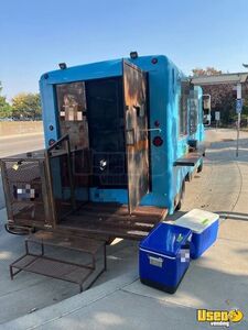 1984 P30 All-purpose Food Truck Removable Trailer Hitch Colorado Gas Engine for Sale