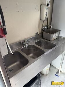 1984 P30 All-purpose Food Truck Work Table Florida Gas Engine for Sale