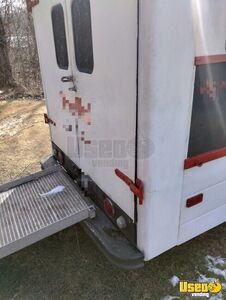 1984 P30 Barbecue Food Truck Barbecue Food Truck Electrical Outlets Illinois Gas Engine for Sale