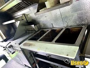 1984 P30 Grumman All-purpose Food Truck Refrigerator Michigan Gas Engine for Sale