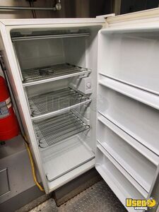 1984 P30 Kitchen Food Truck All-purpose Food Truck Additional 3 Florida for Sale