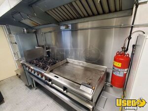 1984 P30 Kitchen Food Truck All-purpose Food Truck Interior Lighting Florida for Sale