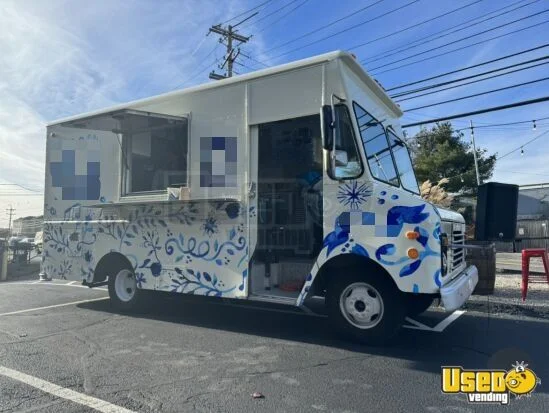 1984 P30 Step Truck Pizza Food Truck Massachusetts Gas Engine for Sale