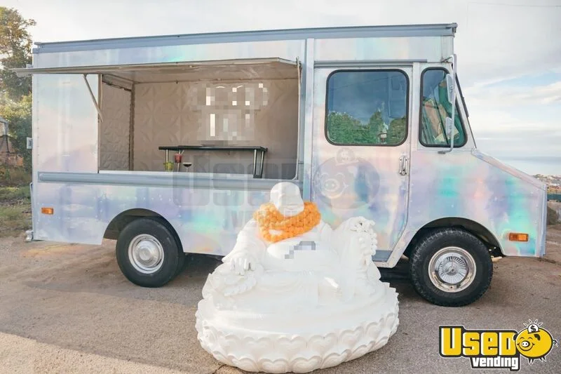 1984 P3500 All-purpose Food Truck California Gas Engine for Sale