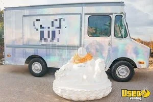 1984 P3500 All-purpose Food Truck Concession Window California Gas Engine for Sale
