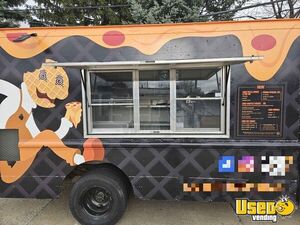 1984 Step Van Pizza Food Truck Diamond Plated Aluminum Flooring Michigan Gas Engine for Sale