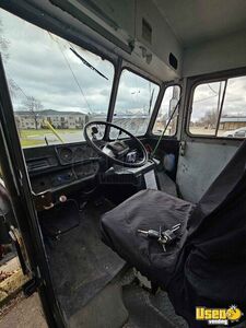 1984 Step Van Pizza Food Truck Refrigerator Michigan Gas Engine for Sale