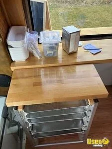 1985 Champion / Rv All-purpose Food Truck Hand-washing Sink Idaho Gas Engine for Sale