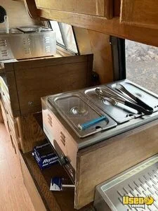 1985 Champion / Rv All-purpose Food Truck Refrigerator Idaho Gas Engine for Sale