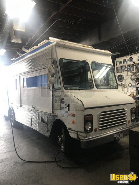 1985 Grumman P30 Step Van All-purpose Food Truck California Gas Engine for Sale