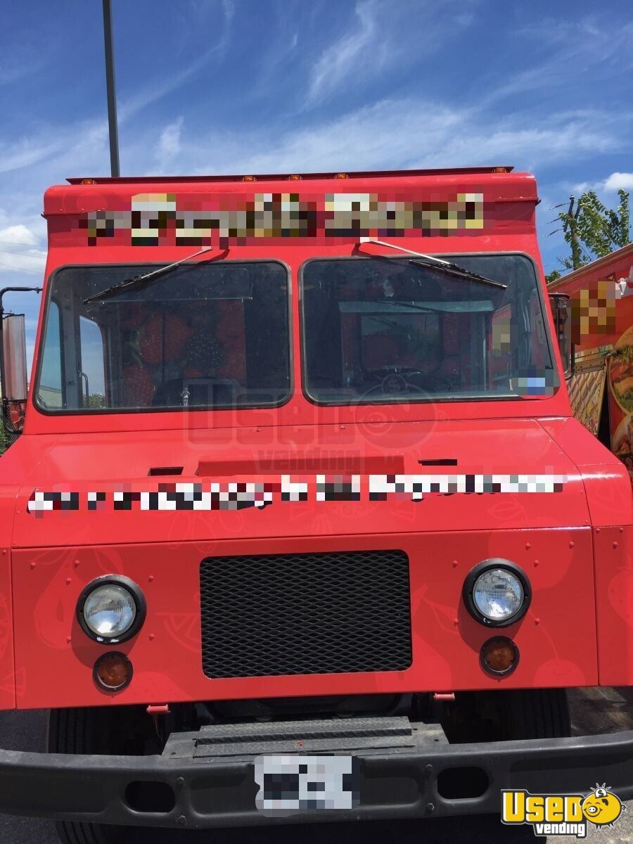 LOW MILES 20' Ford Diesel Stepvan Food Truck Dessert Fresh Fruit