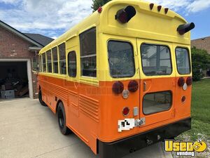 1985 Mini Blue Bird All-purpose Food Truck All-purpose Food Truck Diamond Plated Aluminum Flooring Indiana Gas Engine for Sale
