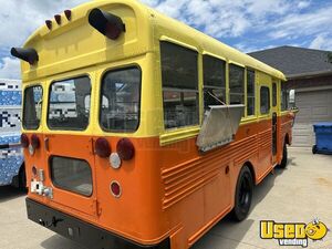 1985 Mini Blue Bird All-purpose Food Truck All-purpose Food Truck Exterior Customer Counter Indiana Gas Engine for Sale