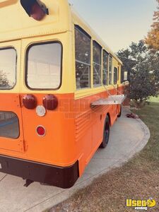1985 Mini Blue Bird All-purpose Food Truck All-purpose Food Truck Refrigerator Indiana Gas Engine for Sale