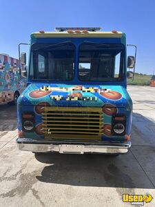 1985 P 30 Bakery Food Truck Cabinets Kansas Gas Engine for Sale