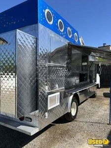 1985 P30 All-purpose Food Truck Air Conditioning California Gas Engine for Sale