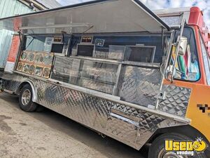 1985 P30 All-purpose Food Truck All-purpose Food Truck Concession Window California Gas Engine for Sale