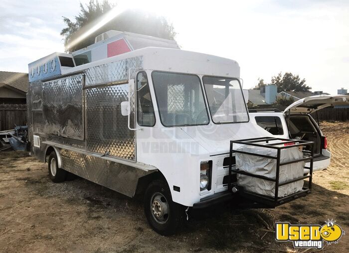 1985 P30 All-purpose Food Truck California Gas Engine for Sale