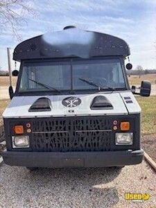 1985 P30 All-purpose Food Truck Concession Window Kansas for Sale