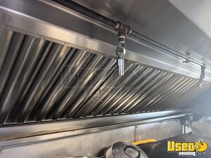 1985 P30 All-purpose Food Truck Deep Freezer Maryland Gas Engine for Sale