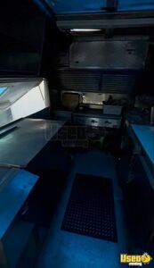 1985 P30 All-purpose Food Truck Diamond Plated Aluminum Flooring Texas Gas Engine for Sale