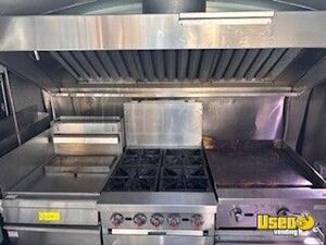 1985 P30 All-purpose Food Truck Exterior Customer Counter Kansas for Sale
