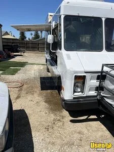 1985 P30 All-purpose Food Truck Stainless Steel Wall Covers California Gas Engine for Sale