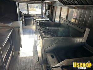 1985 P30 Food Truck All-purpose Food Truck Transmission - Automatic New Jersey Gas Engine for Sale