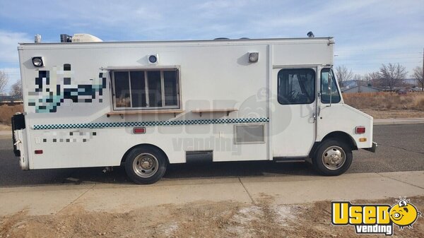 1985 P30 Kitchen Food Truck All-purpose Food Truck Colorado Gas Engine for Sale