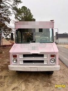 1985 P30 Mobile Boutique Diamond Plated Aluminum Flooring North Carolina Gas Engine for Sale
