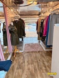 1985 P30 Mobile Boutique Electrical Outlets North Carolina Gas Engine for Sale