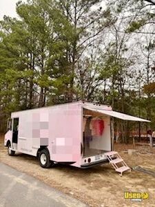 1985 P30 Mobile Boutique North Carolina Gas Engine for Sale