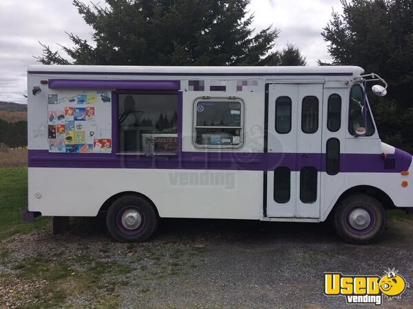 1985 P30 Step Van Ice Cream Truck Ice Cream Truck Pennsylvania Gas Engine for Sale