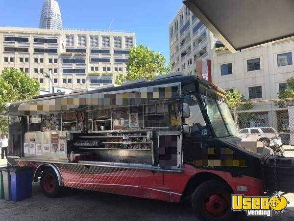 1985 P30 Step Van Kitchen Food Truck All-purpose Food Truck California Gas Engine for Sale