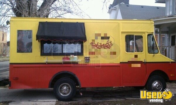 1985 P30 Step Van Kitchen Food Truck All-purpose Food Truck New York Gas Engine for Sale