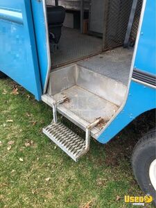 1985 P30 Stepvan 6 Iowa Gas Engine for Sale