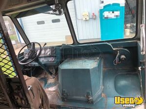 1985 P30 Stepvan 8 Iowa Gas Engine for Sale