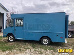Ready to Convert - Chevrolet P30 Step Van DIY Mobile Business Unit for Sale in Iowa!