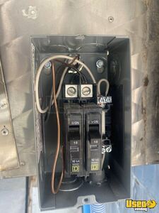 1985 P3500 All-purpose Food Truck Electrical Outlets Texas Gas Engine for Sale