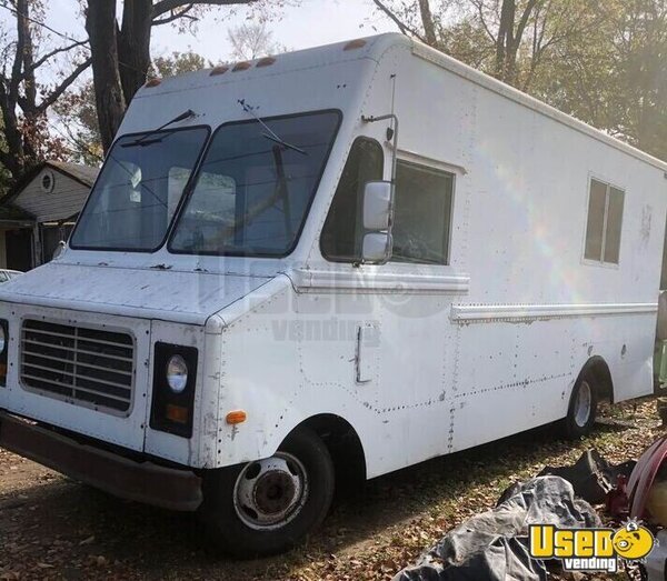 1985 P3500 Barbecue Food Truck Louisiana Gas Engine for Sale