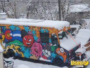 1985 P3500 Kitchen Food Truck All-purpose Food Truck Cabinets Colorado Gas Engine for Sale