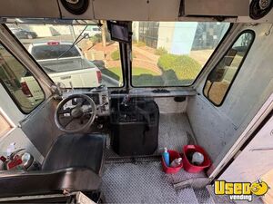 1986 3500 All-purpose Food Truck Diamond Plated Aluminum Flooring Nevada Gas Engine for Sale