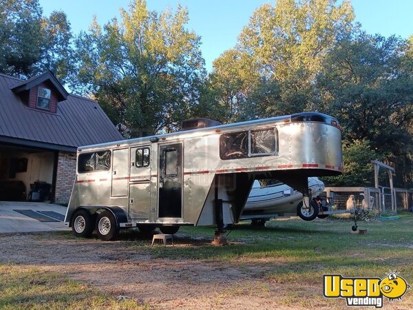 1986 Horse Trailer Concession Trailer Mississippi for Sale