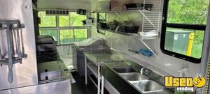 1986 Kitchen Food Trailer Refrigerator Michigan for Sale