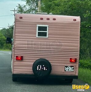 1986 Mobile Boutique Insulated Walls New York for Sale