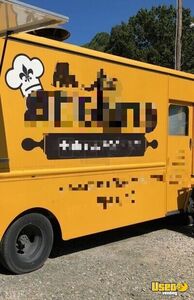 1986 P-30 Step Van Bakery Food Truck Concession Window North Carolina Gas Engine for Sale