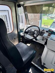 1986 P30 All-purpose Food Truck Concession Window Ohio Gas Engine for Sale